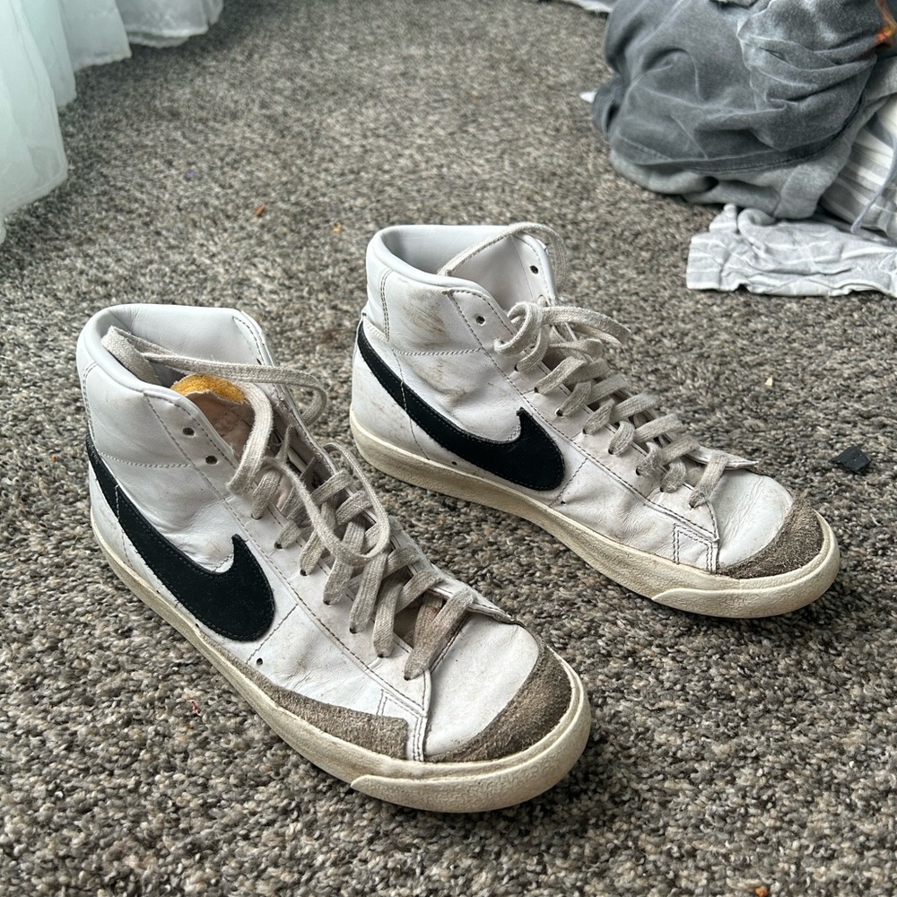 Nike Women's Blazer Mid '77 White